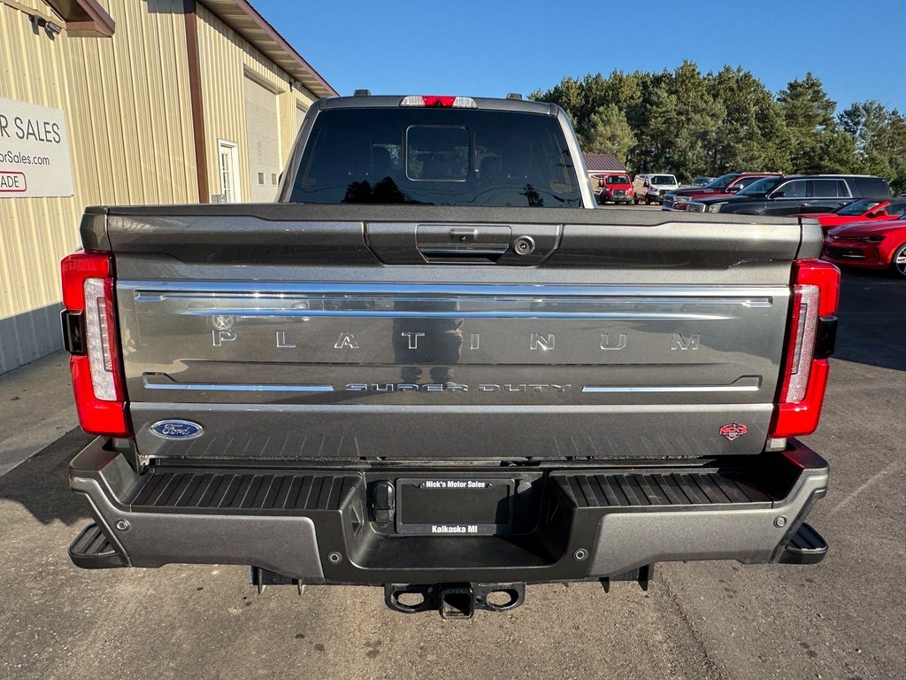 2024 Ford F-350 Platinum photo 4