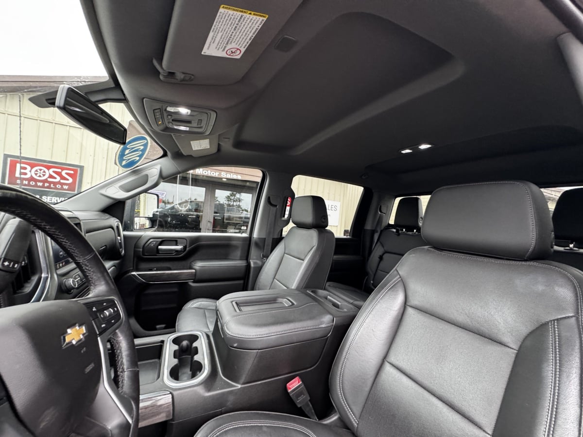 Photo 3 of this Chevrolet Silverado 2500HD