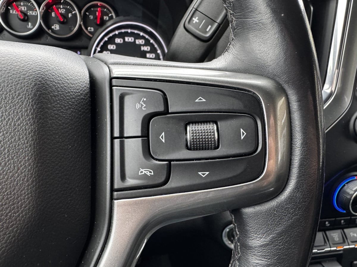 Photo 15 of this Chevrolet Silverado 2500HD