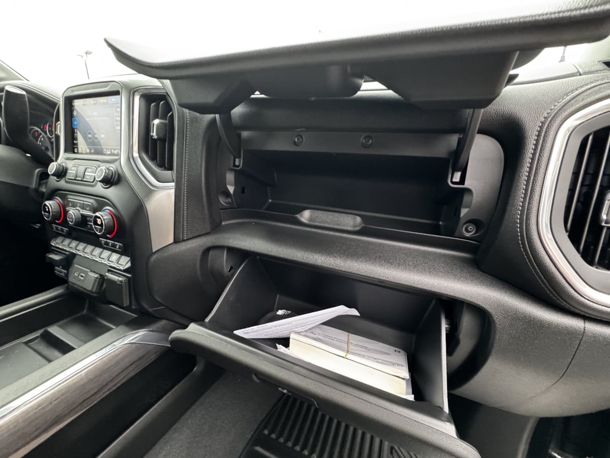 Photo 30 of this Chevrolet Silverado 2500HD