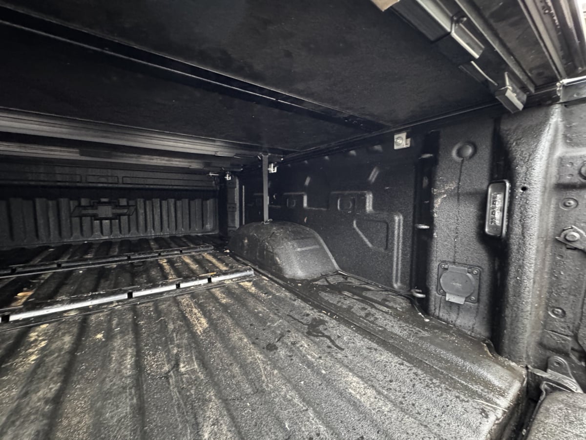 Photo 44 of this Chevrolet Silverado 2500HD