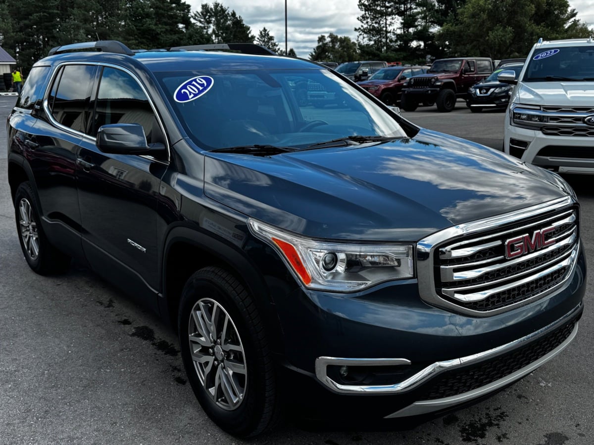 GMC Acadia photo 8