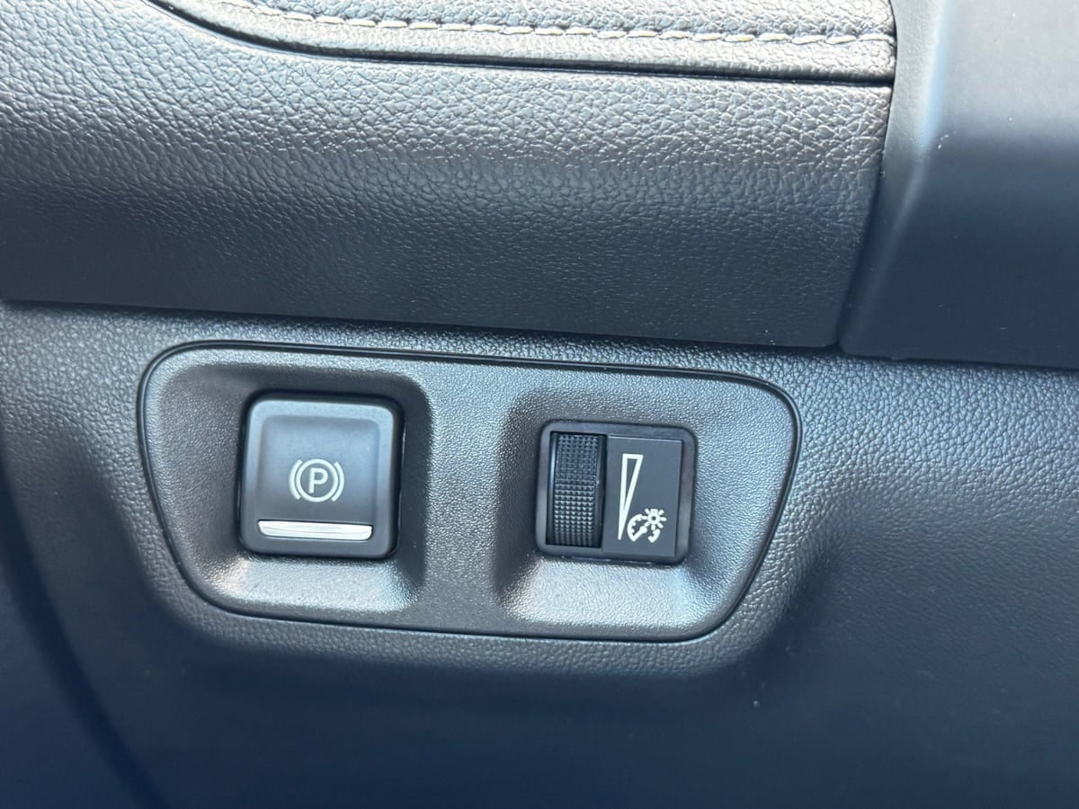 GMC Acadia photo 18