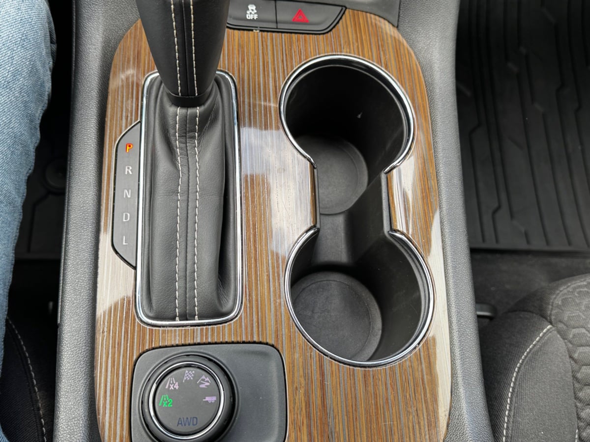 GMC Acadia photo 22