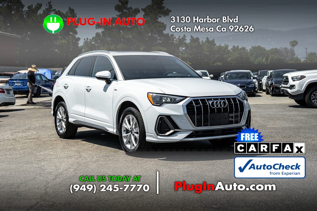 2022 Audi Q3 S line Premium photo 3