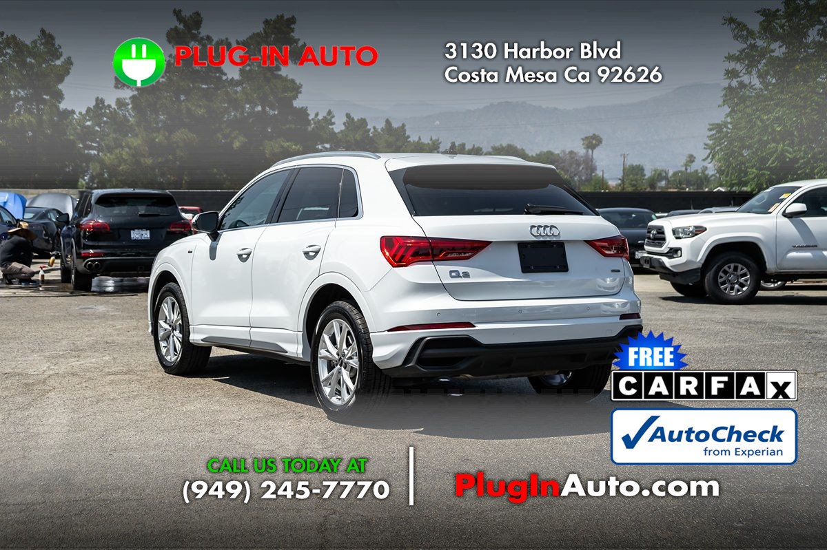 2022 Audi Q3 S line Premium photo 2