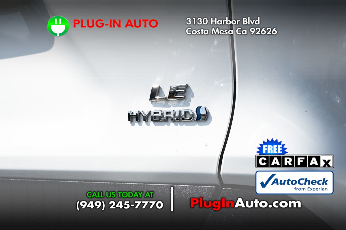 2023 Toyota RAV4 Hybrid LE photo 4