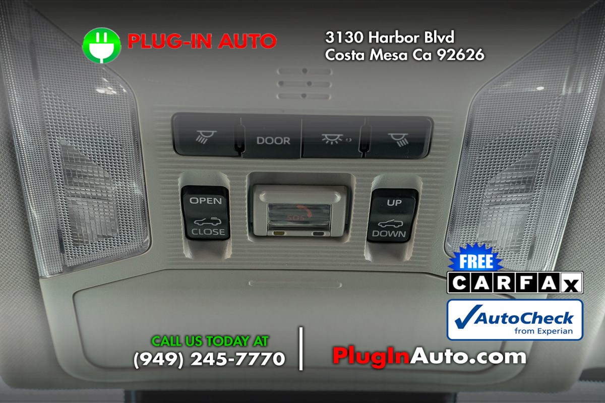 2023 Toyota RAV4 Hybrid XLE photo 17