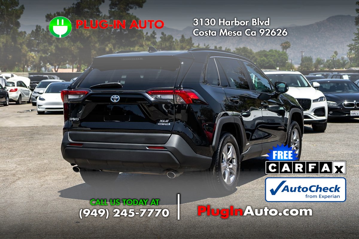 2023 Toyota RAV4 Hybrid XLE photo 4