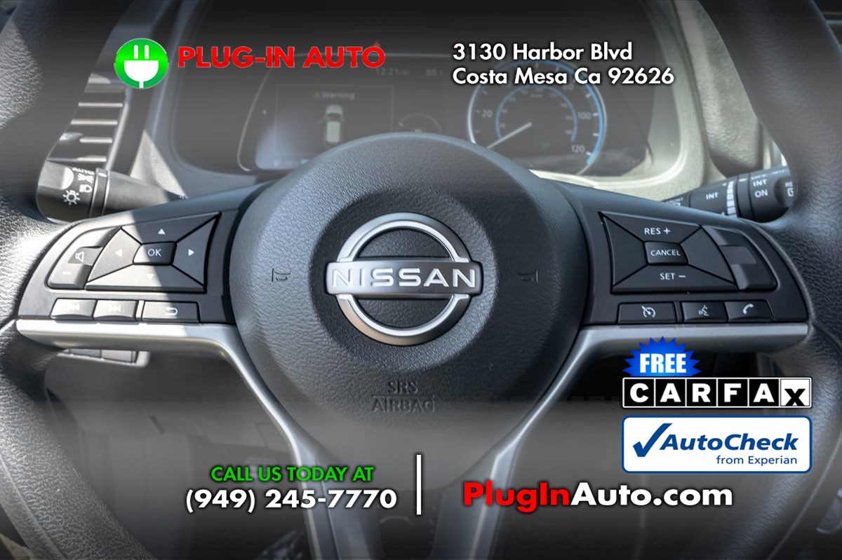 2024 Nissan Leaf S photo 17