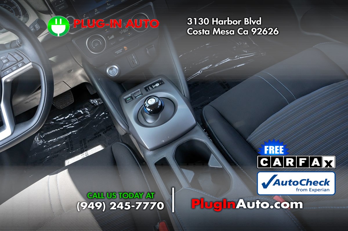 2024 Nissan Leaf S photo 15