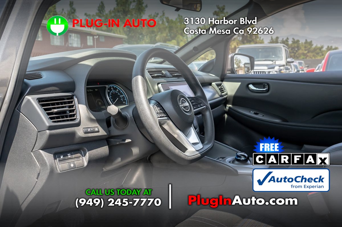 2024 Nissan Leaf S photo 5