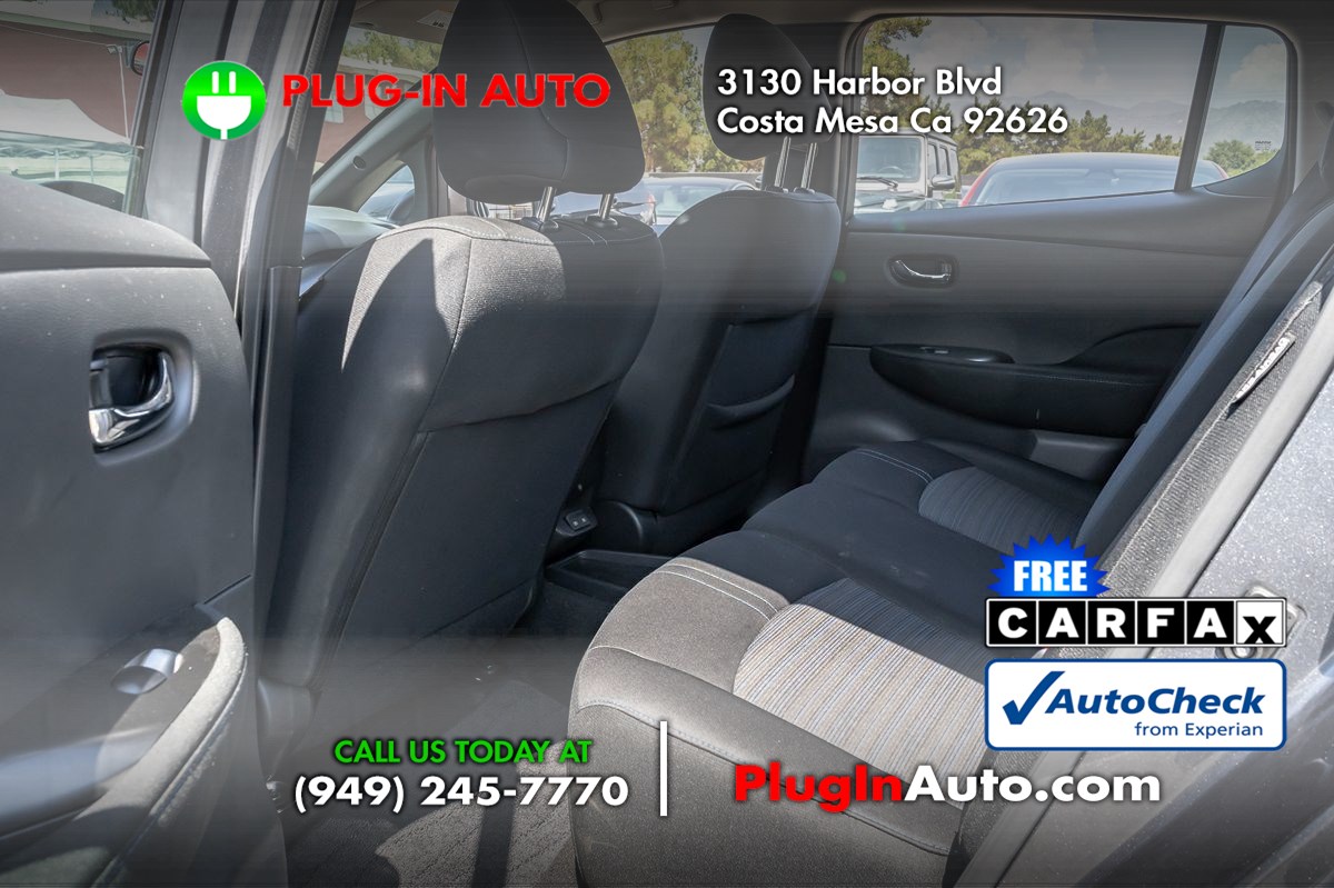 2024 Nissan Leaf S photo 8