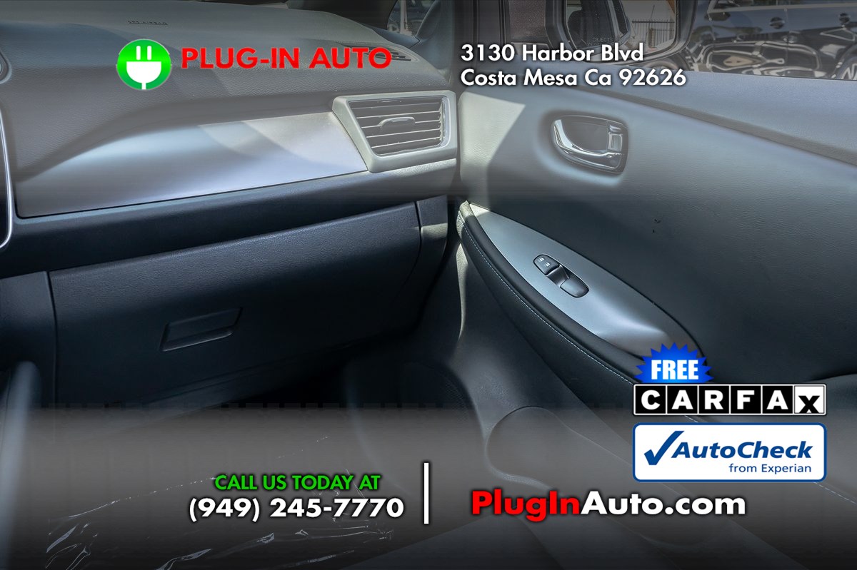 2024 Nissan Leaf S photo 16