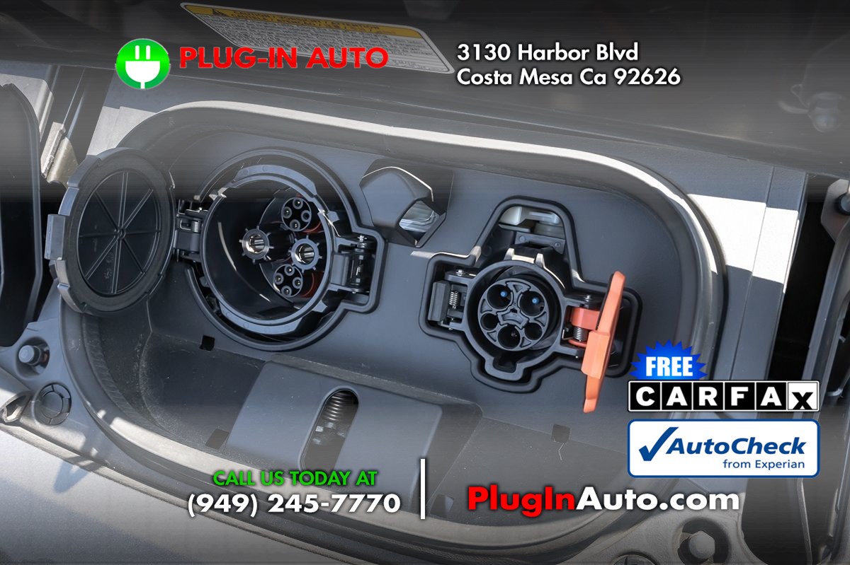 2024 Nissan Leaf S photo 12