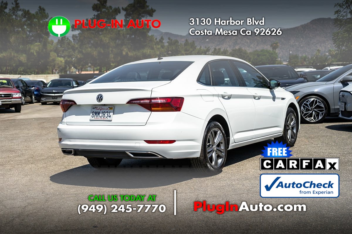 2019 Volkswagen Jetta R-Line photo 3