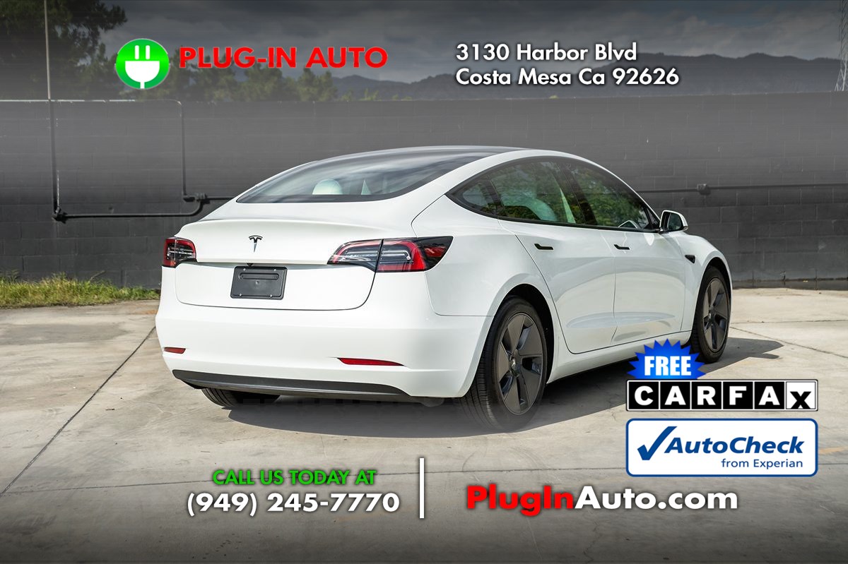 2023 Tesla Model 3 photo 4