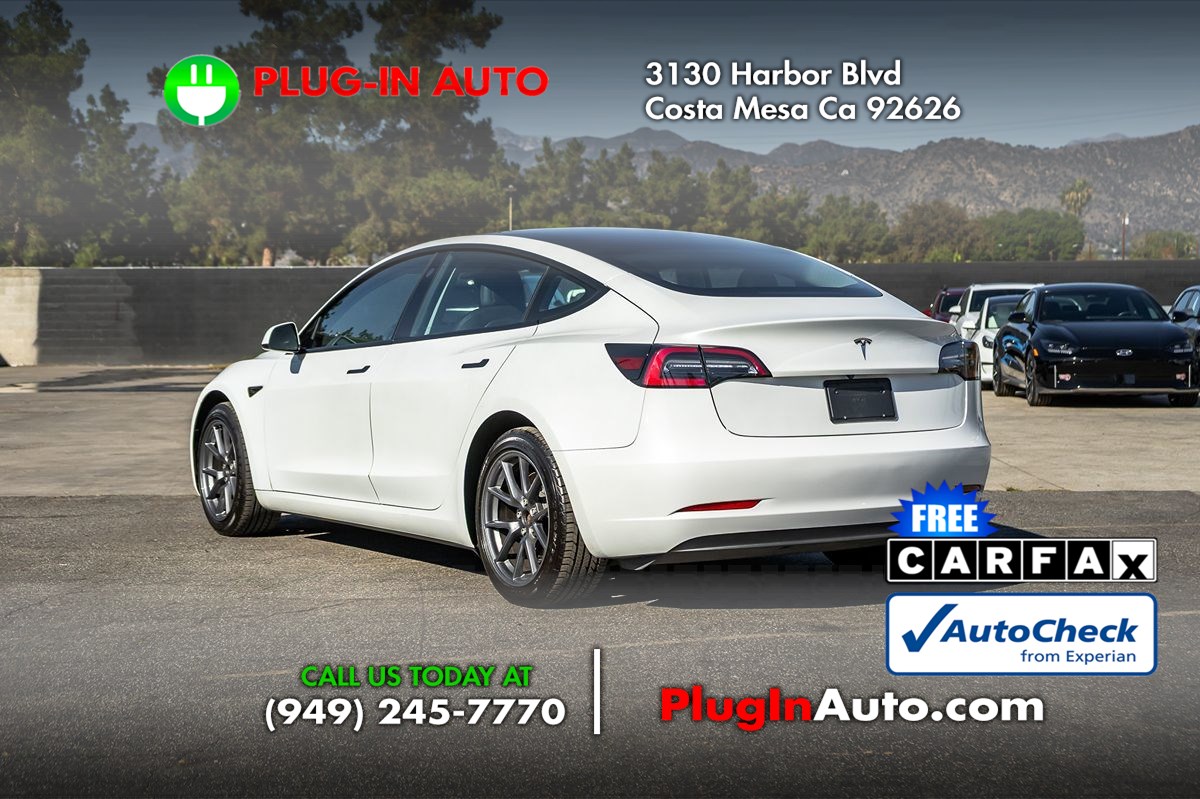 2023 Tesla Model 3 photo 2