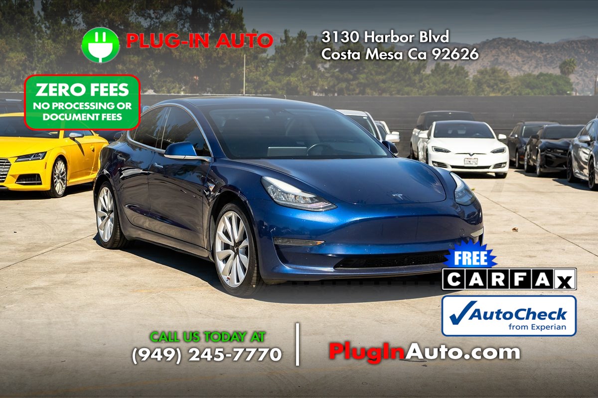 Photo 4 of this Tesla Model 3