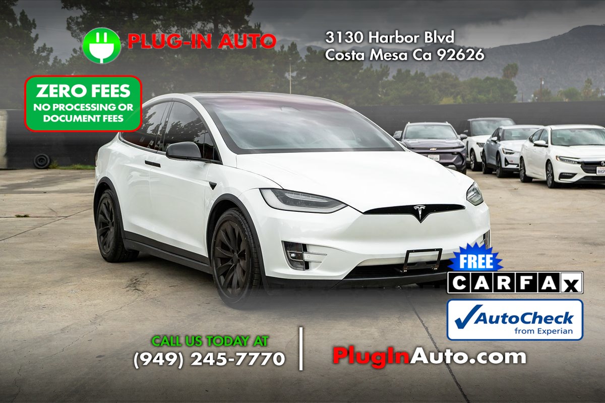 Photo 3 of this Tesla Model X