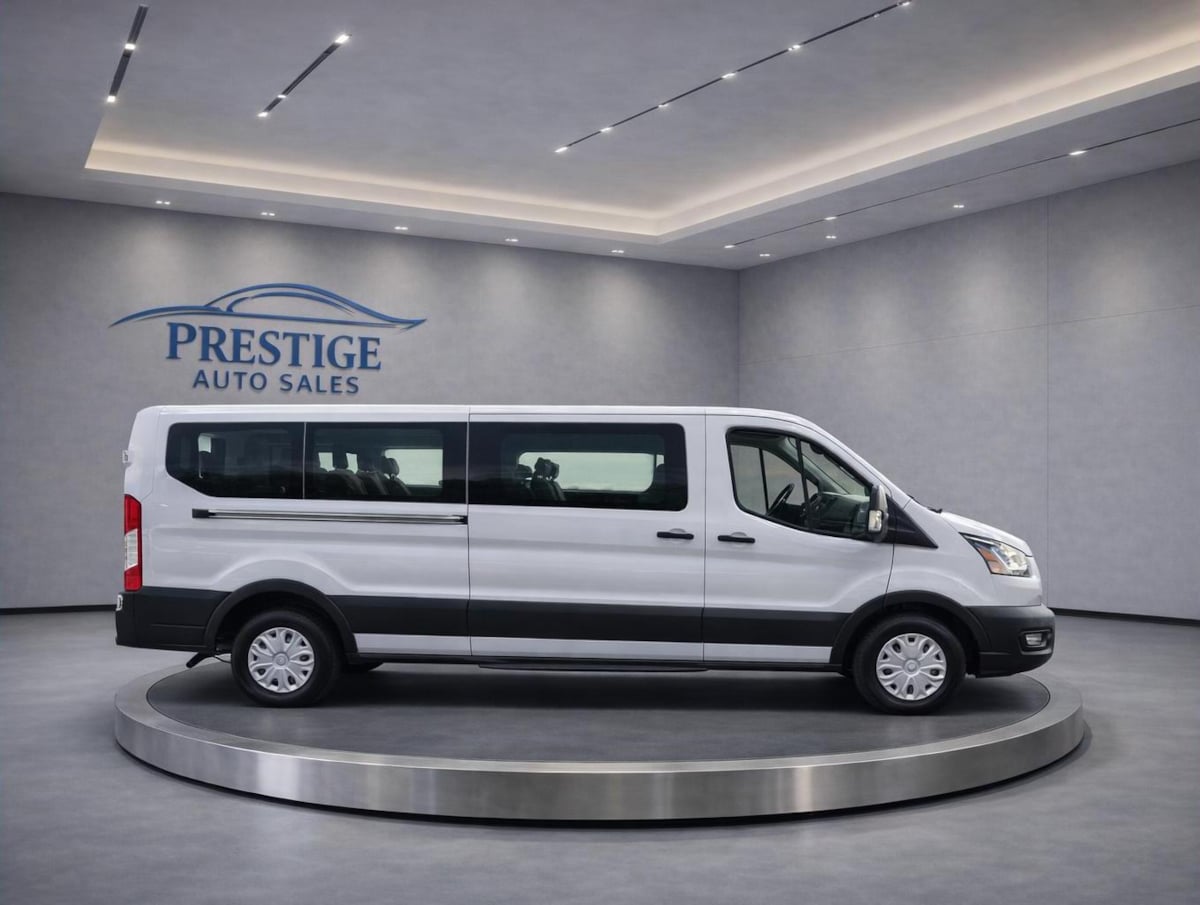 2021 Ford Transit Passenger Van XLT - Photo 5