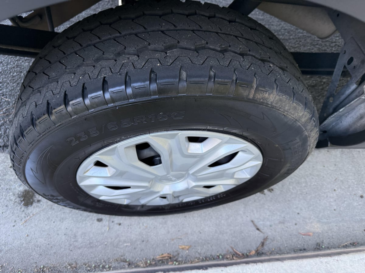 2021 Ford Transit Passenger Van XLT - Photo 12