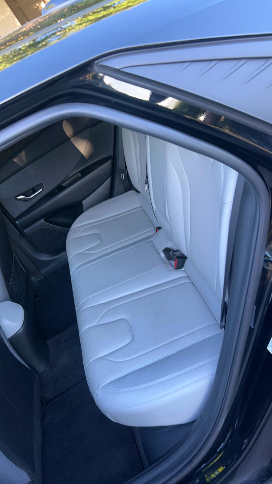 2023 Hyundai Elantra Limited - Photo 11