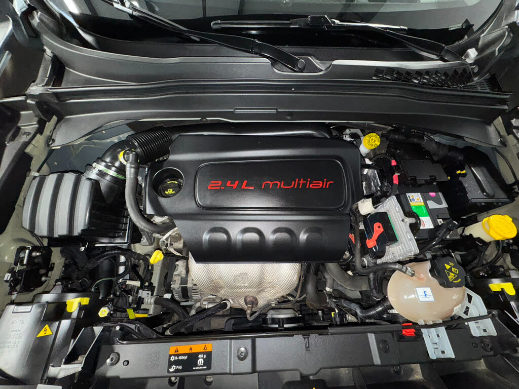 2017 Jeep Renegade Latitude North Edition photo 20