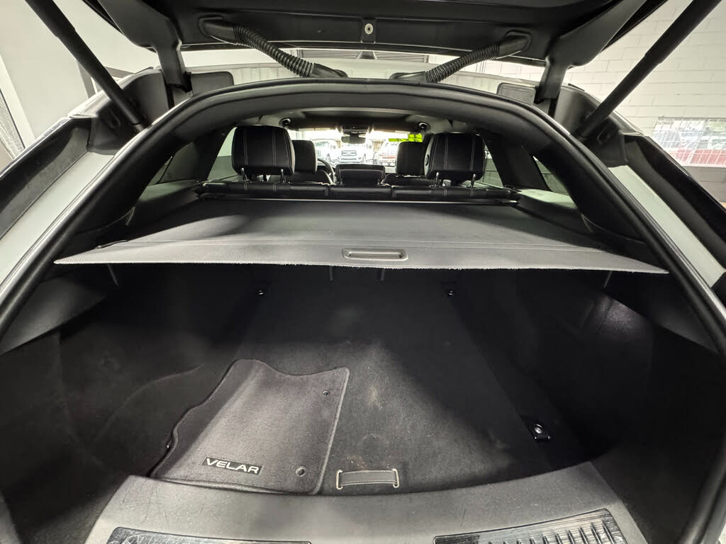 2020 Land Rover Range Rover Velar R-Dynamic S photo 6
