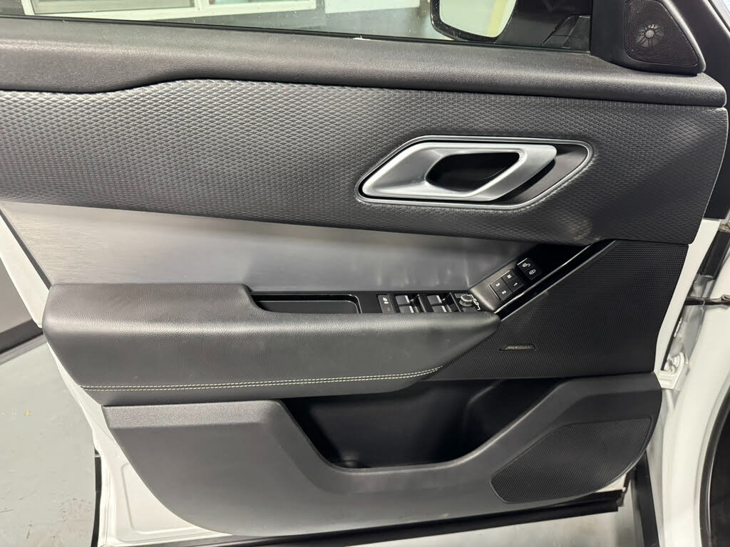 2020 Land Rover Range Rover Velar R-Dynamic S photo 11