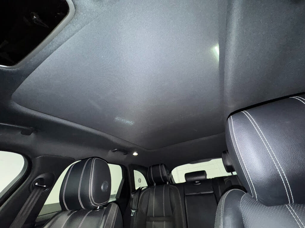 2020 Land Rover Range Rover Velar R-Dynamic S photo 18