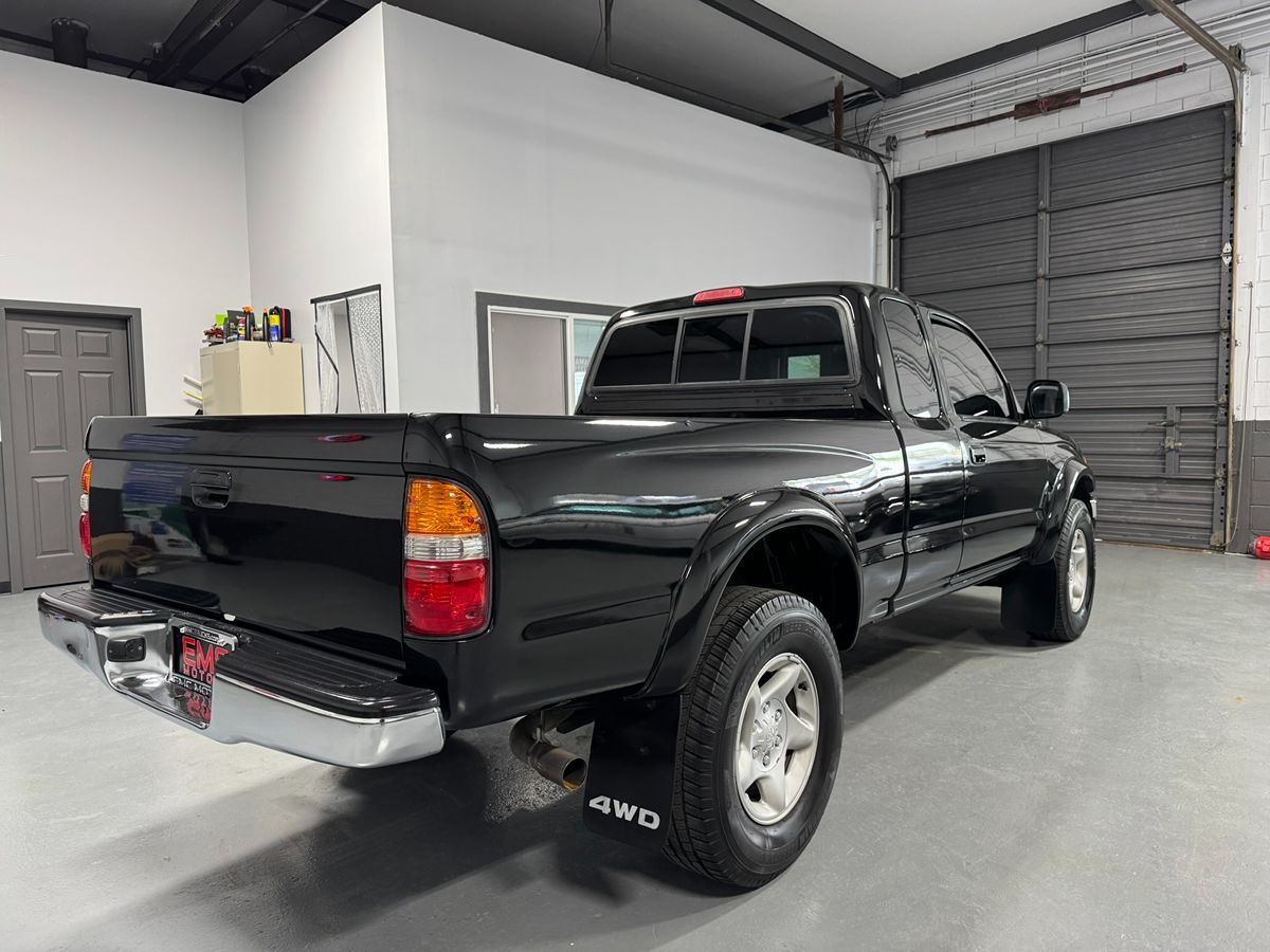 2001 Toyota Tacoma XtraCab V6 4x4 photo 4