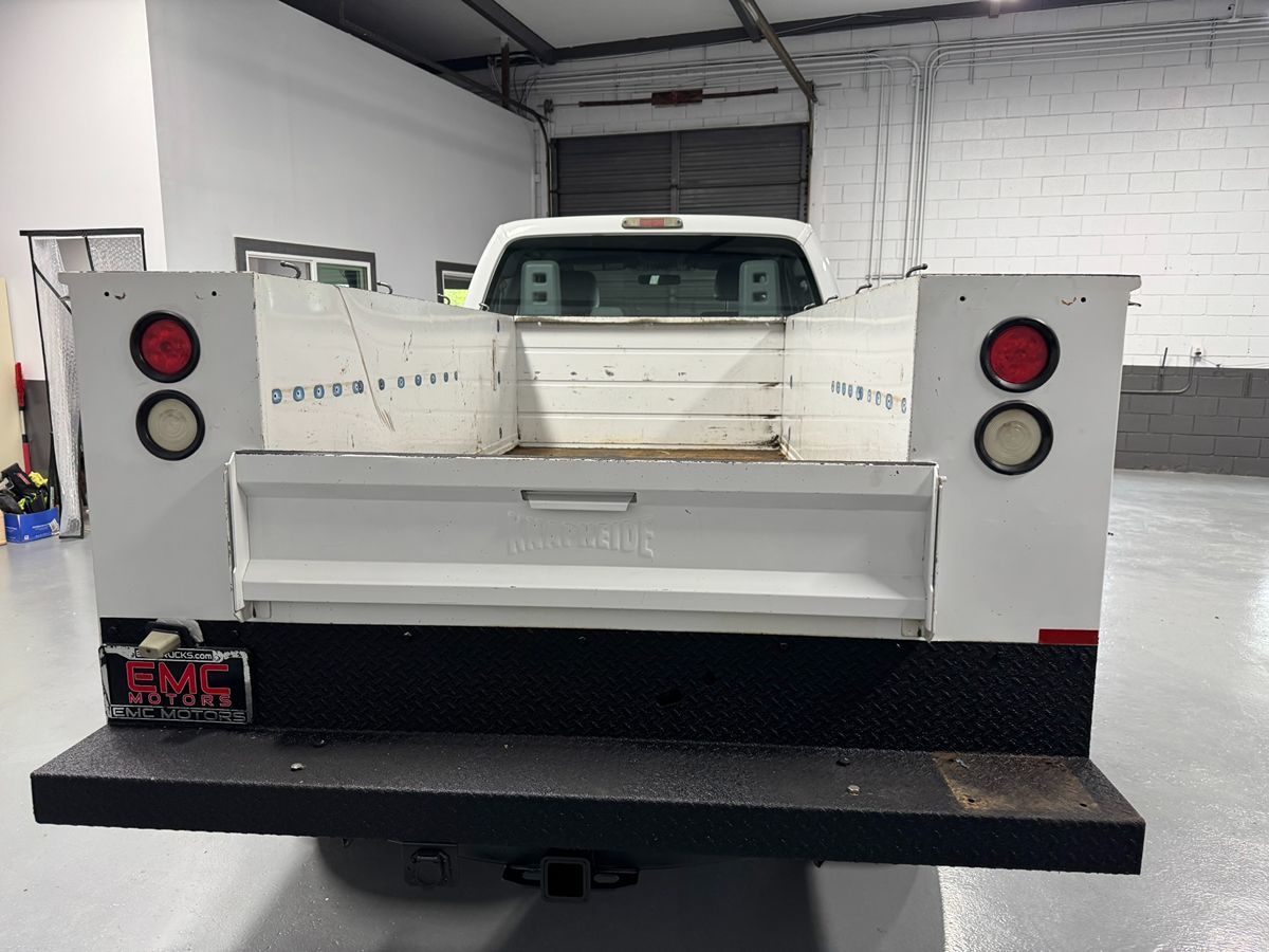 2011 Ford F-350 XL photo 6
