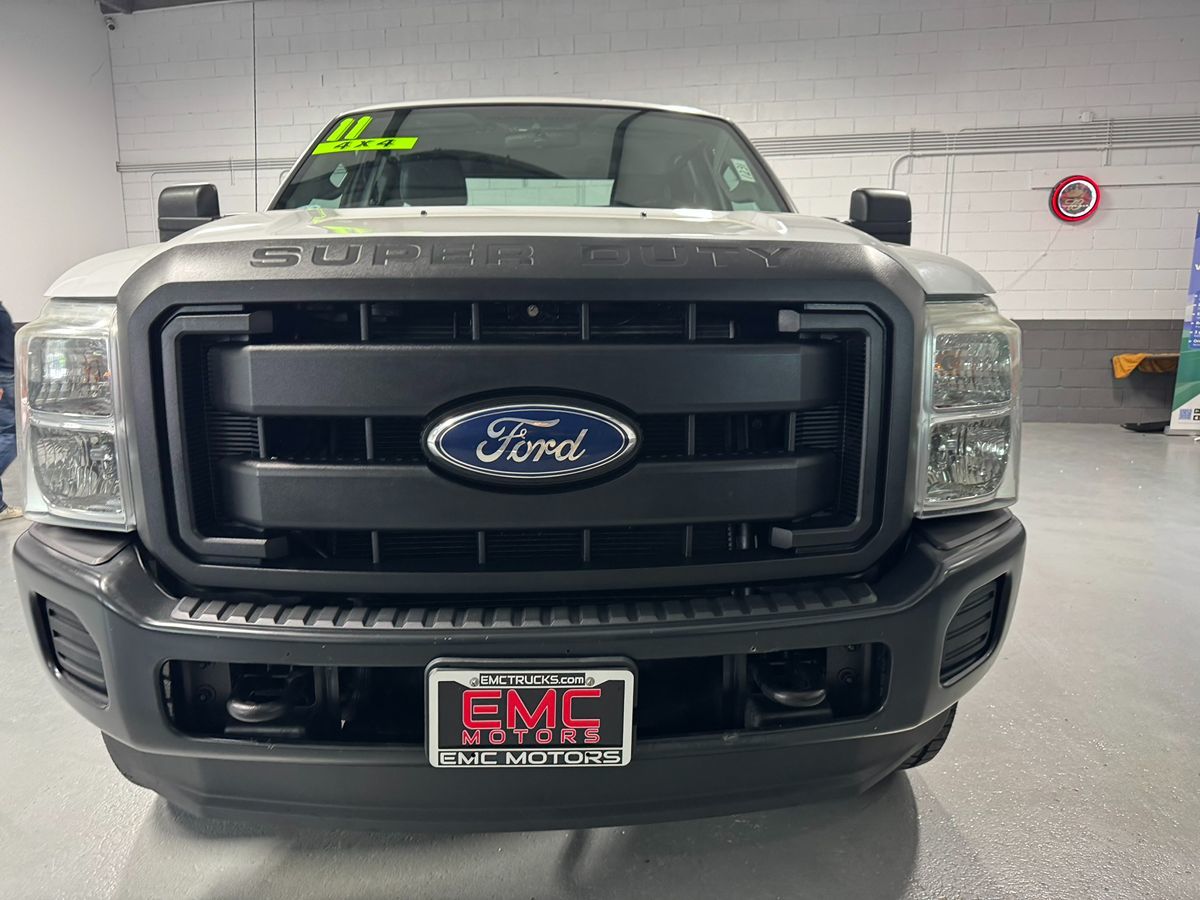 2011 Ford F-350 XL photo 10