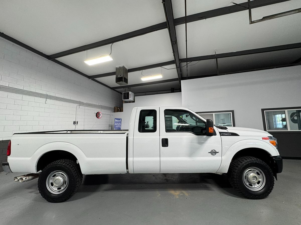 2015 Ford F-250 XL photo 2