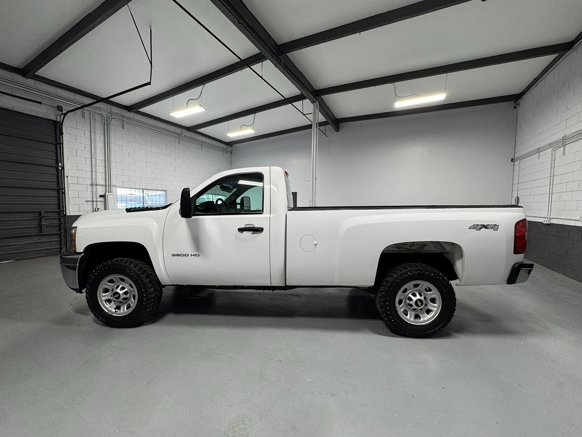 2011 Chevrolet Silverado 3500HD Work Truck photo 8