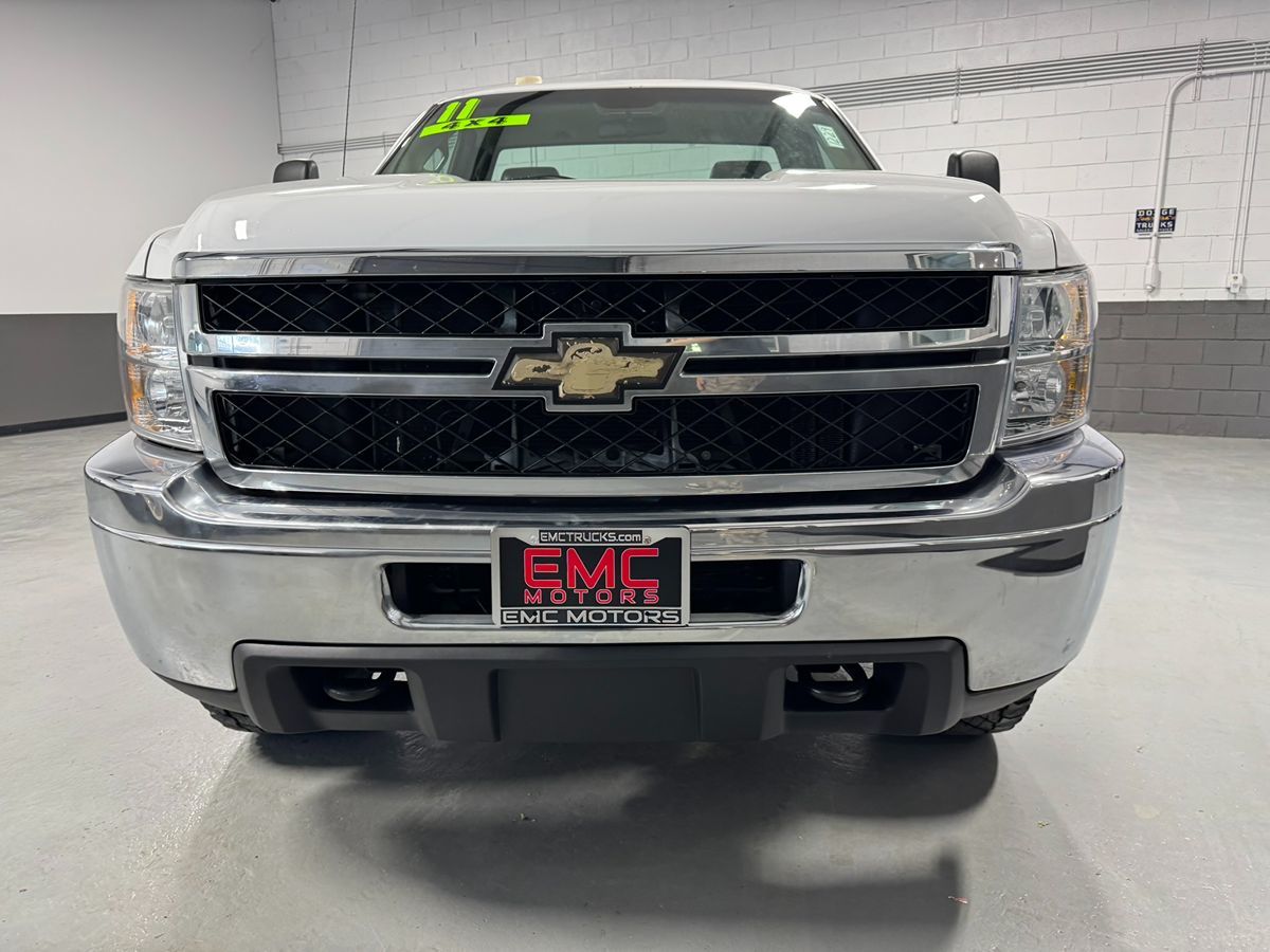 2011 Chevrolet Silverado 3500HD Work Truck photo 10