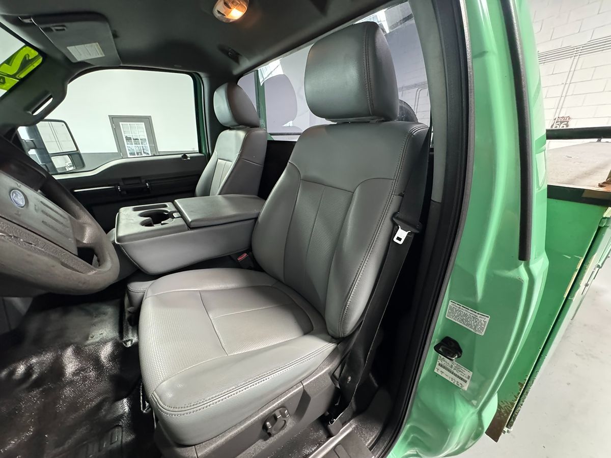 2012 Ford F-350 XL photo 10