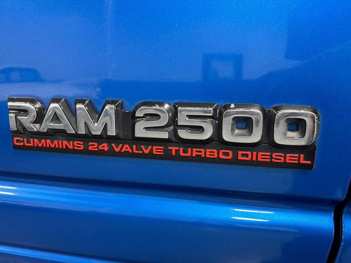 2001 Dodge Ram photo 3