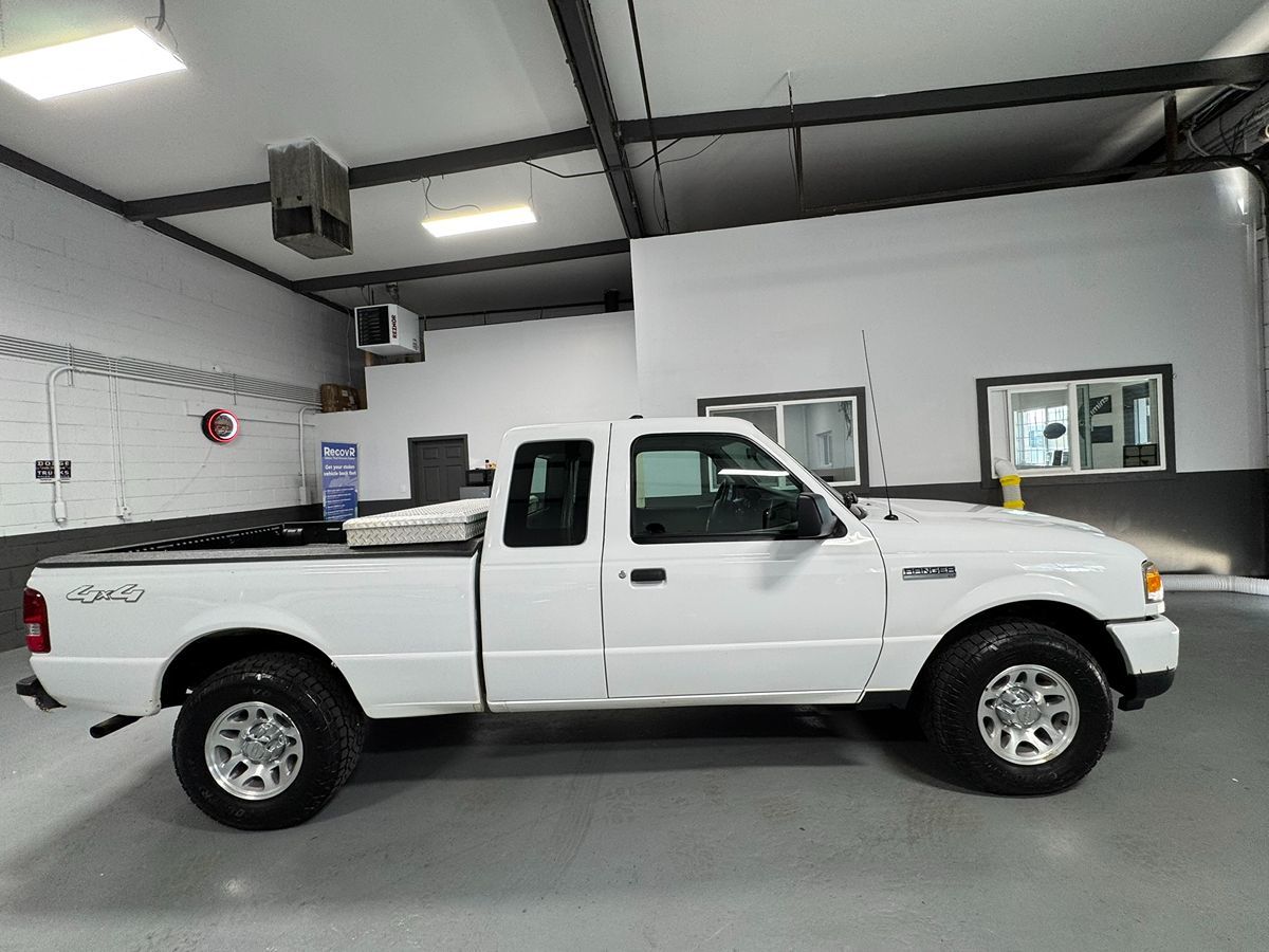 2011 Ford Ranger XLT photo 2