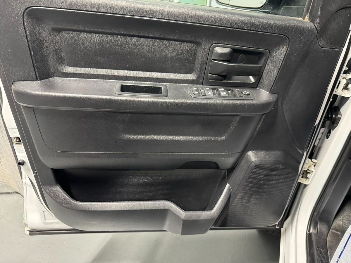 2016 Ram 2500 Tradesman photo 8