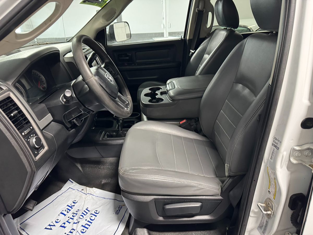 2016 Ram 2500 Tradesman photo 9