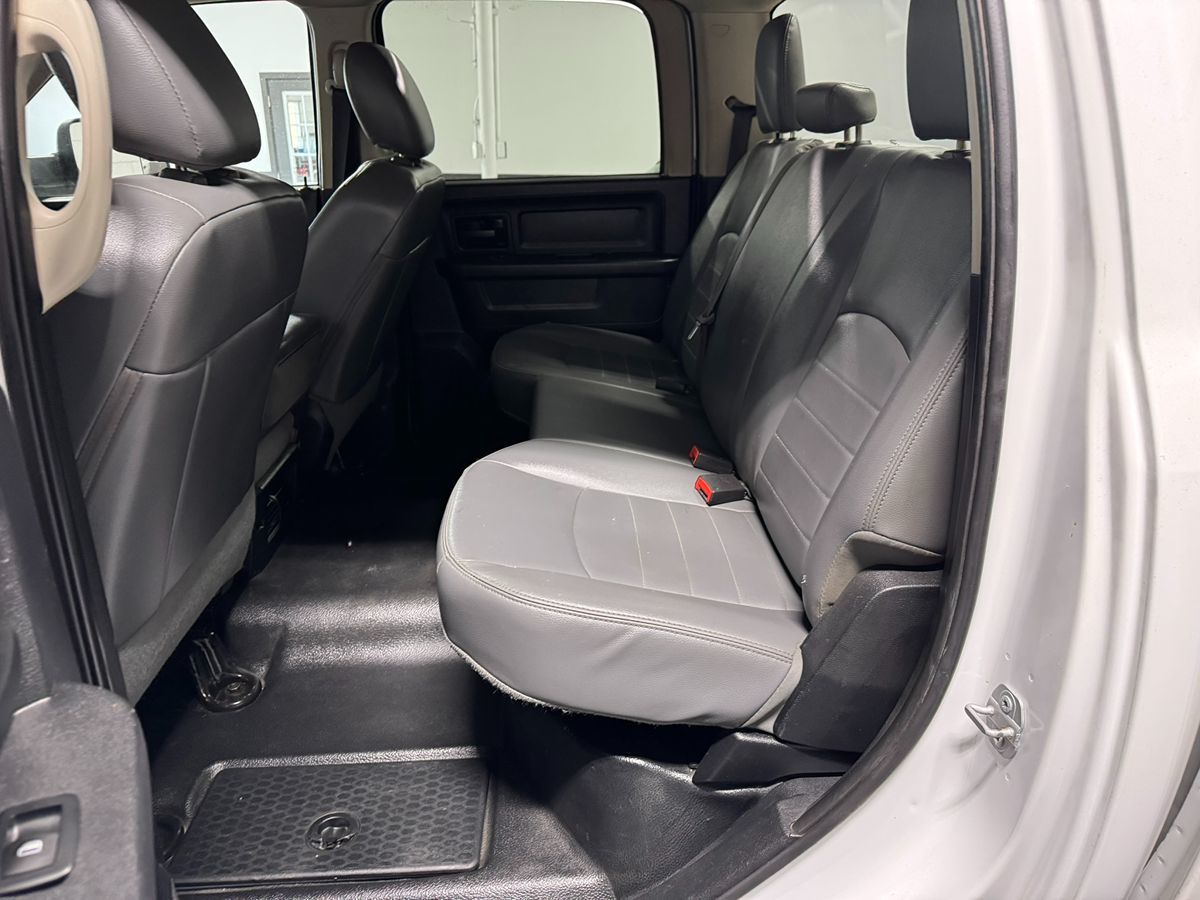 2016 Ram 2500 Tradesman photo 13