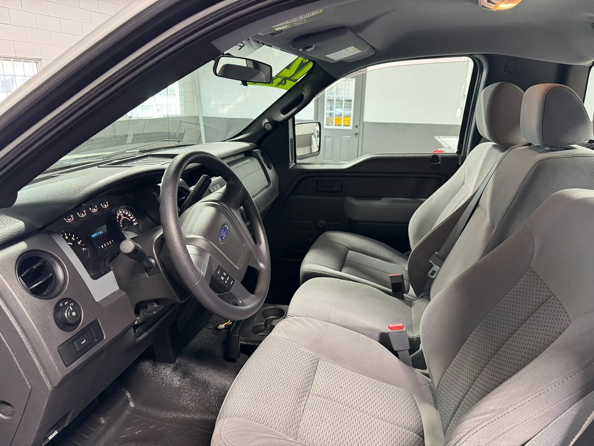 2012 Ford F-150 XL photo 11