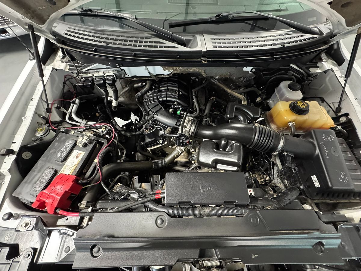 2012 Ford F-150 XL photo 17