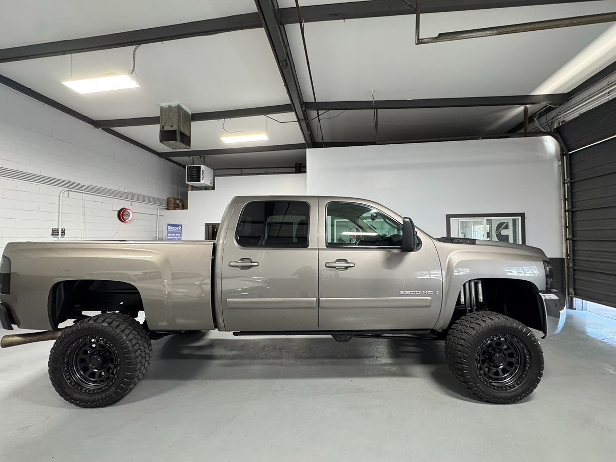 2008 Chevrolet Silverado 2500HD LTZ photo 4