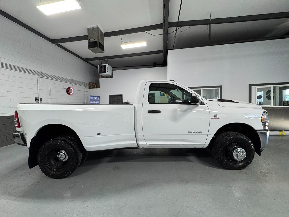 2019 Ram 3500 Tradesman photo 3