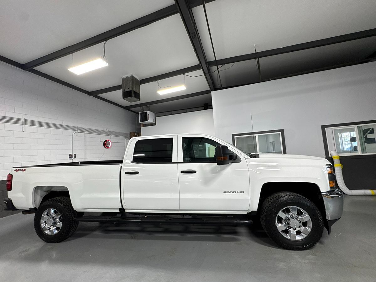 2019 Chevrolet Silverado 2500HD Work Truck photo 2