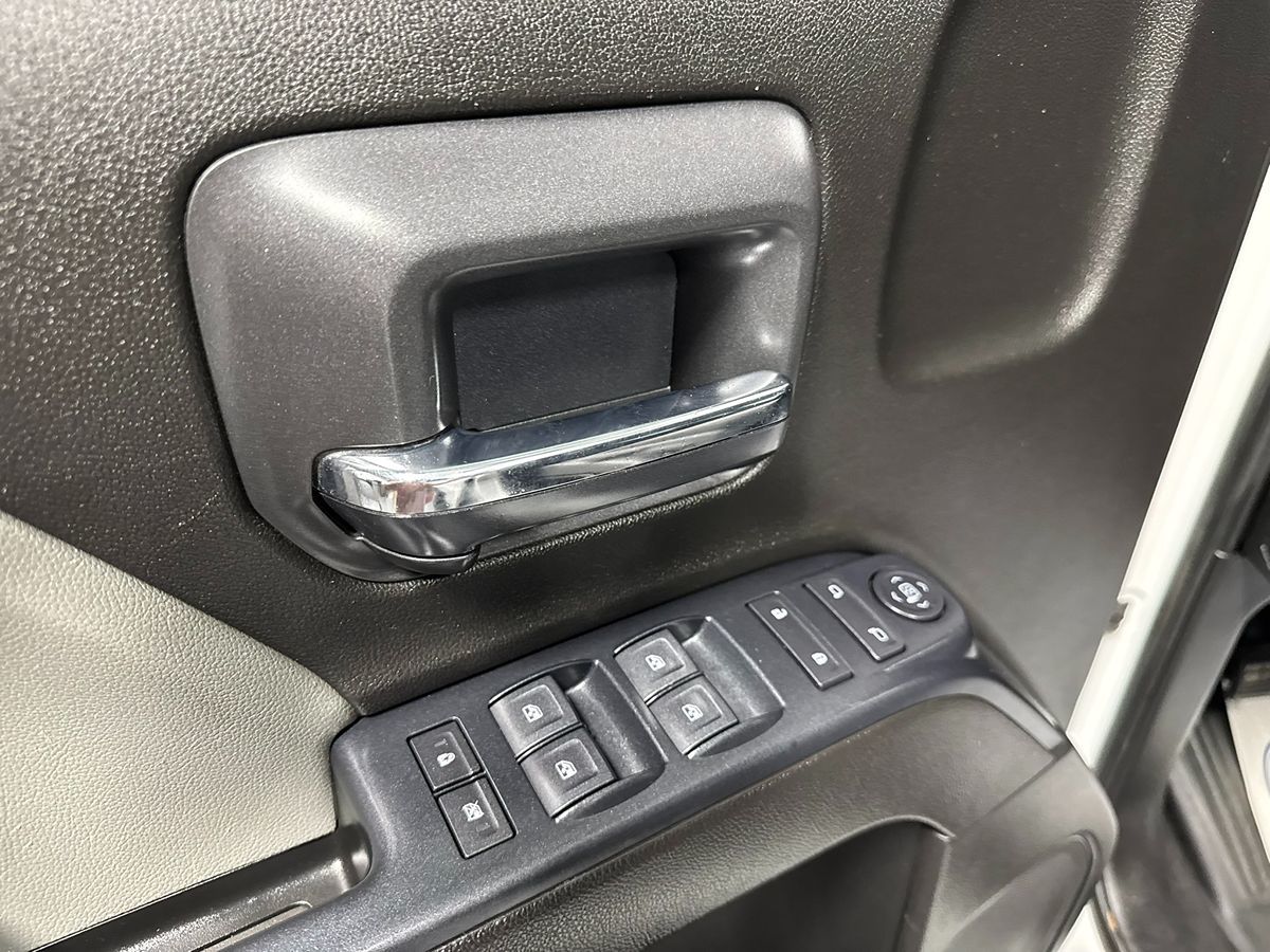 2019 Chevrolet Silverado 2500HD Work Truck photo 11