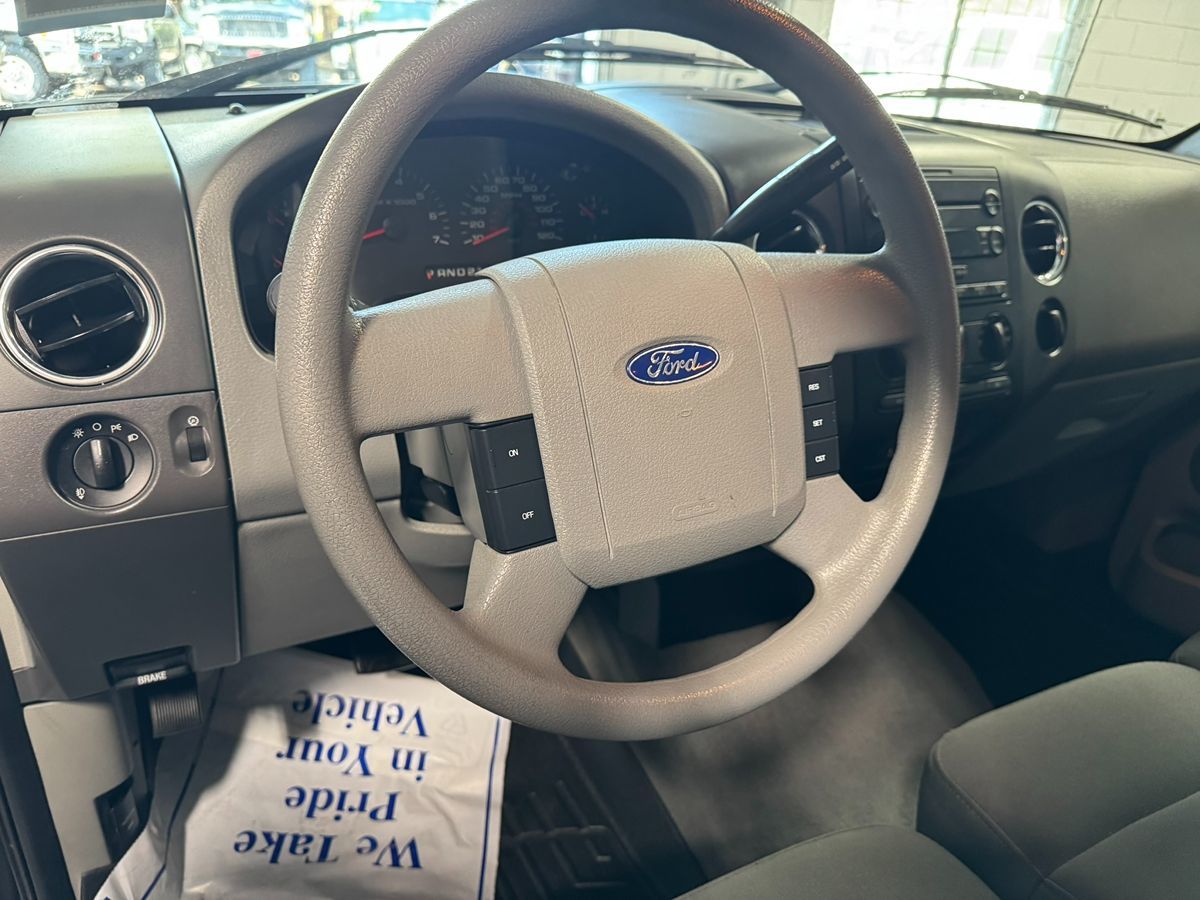 2007 Ford F-150 XLT photo 13